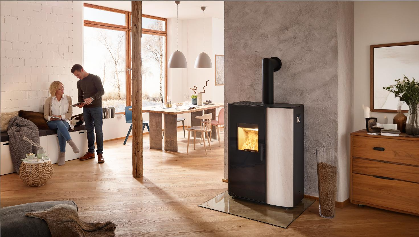 Poêle mixte PARO de Rika : poêle à bois et granulés pour un chauffage ...