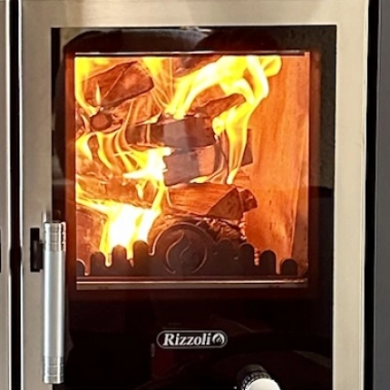 Installation d’une cuisinière à bois Rizzoli Série S en Normandie