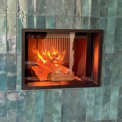 Installation d’une cheminée bois M Design Luna Diamond en Normandie