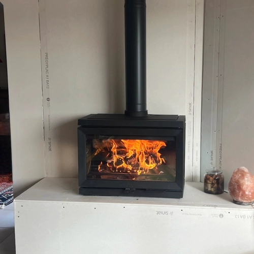 Installation d'un poêle à bois Jotul F620 à Bénouville
