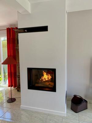 Réalisation d'une cheminée Argento 750H à Bénouville