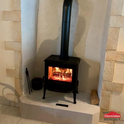 Réalisation à Langrune sur mer d'un poêle à bois Jotul F100