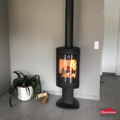 Installation d'un poêle à bois Jotul 373 à Démouville