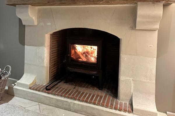 Installation d’un poêle en fonte Jotul à Deauville