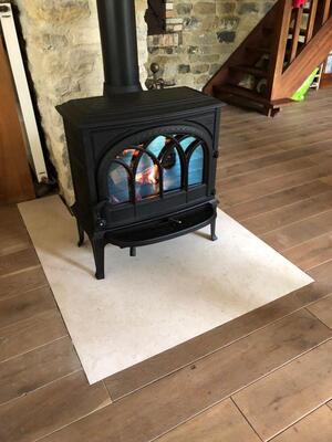 Réalisation d'un poêle à bois Jotul F 400 à Nonant