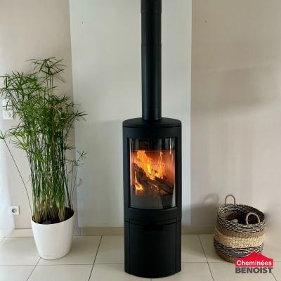 Aménagement d’un poêle à bois F378 Jotul à Nonant