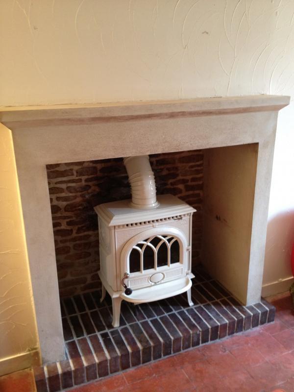 Pose d'un poele Jotul F3 CB à Courseulles sur Mer Cheminées Benoist — free download