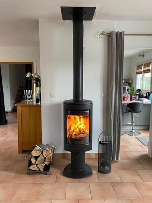 Réalisation à Putot en Auge d'un poêle Jotul F373 V2