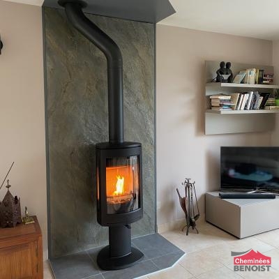 Installation d’un poêle à bois  F373 Advance V2 Jotul à Banville