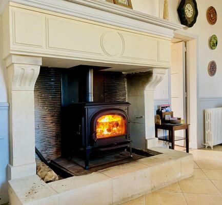 Réalisation à Troarn d'un poêle F500 Jotul