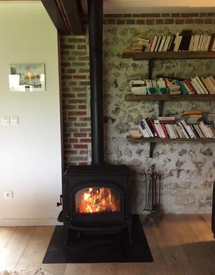 Installation d'un poêle à bois Jotul F500 à Bonneville la Louvet